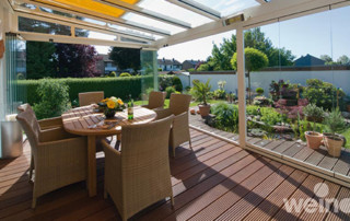 garden glass room dining space